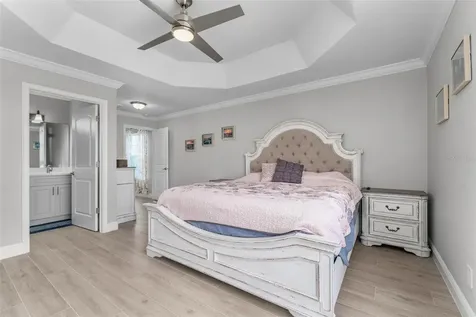 5039 NE 125th Loop Oxford FL 34484