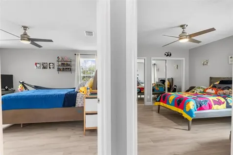 5039 NE 125th Loop Oxford FL 34484