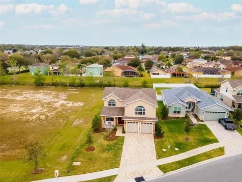 5039 NE 125th Loop Oxford FL 34484