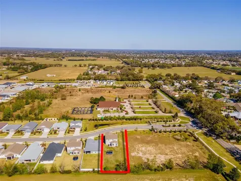5039 NE 125th Loop Oxford FL 34484