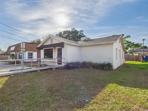 318 S 1st Street Lake Wales FL 33853