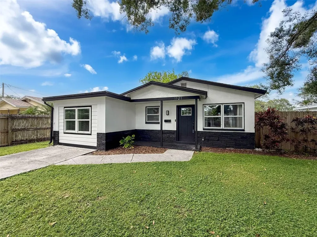 1121 49th Avenue N St Petersburg FL 33703
