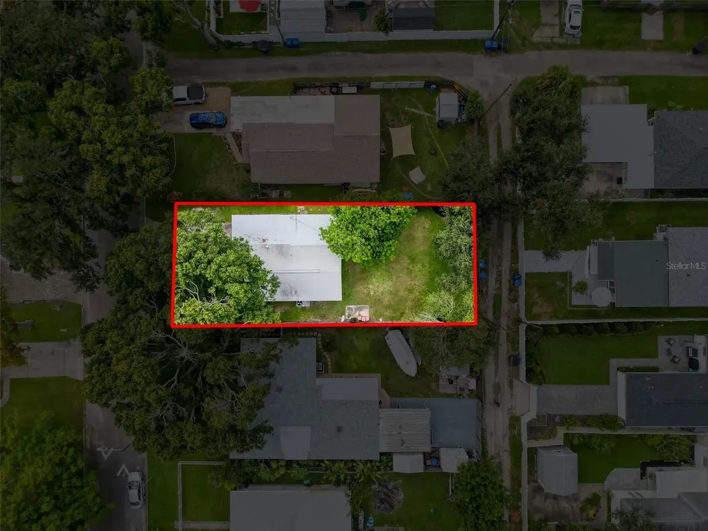 1121 49th Avenue N St Petersburg FL 33703