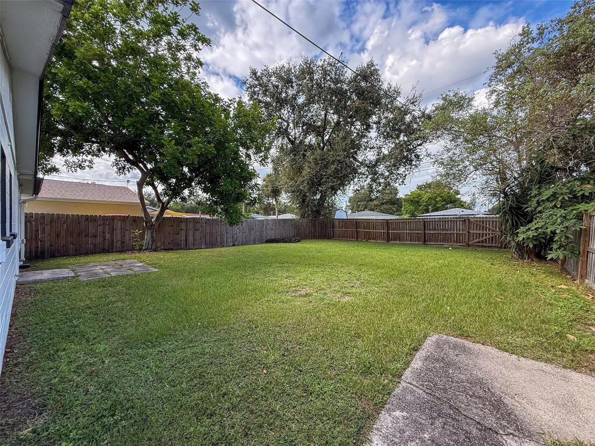 1121 49th Avenue N St Petersburg FL 33703