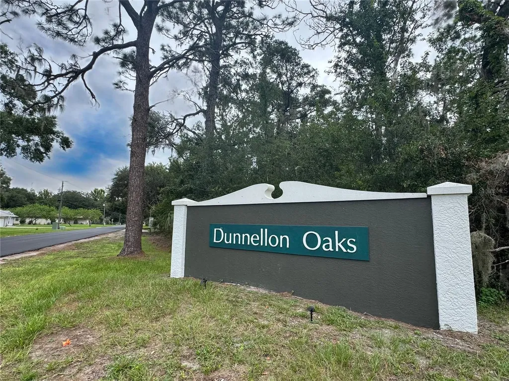17620 SW 112th Place Dunnellon FL 34432