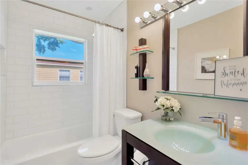 4147 Augustine Avenue Sarasota FL 34231