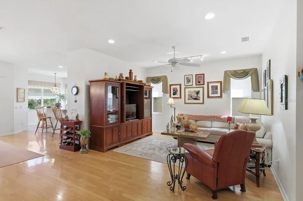 4235 65th Terrace E Sarasota FL 34243
