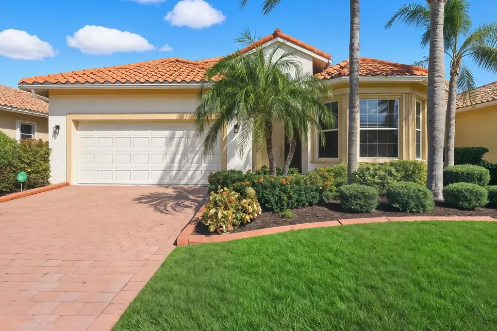 4235 65th Terrace E Sarasota FL 34243