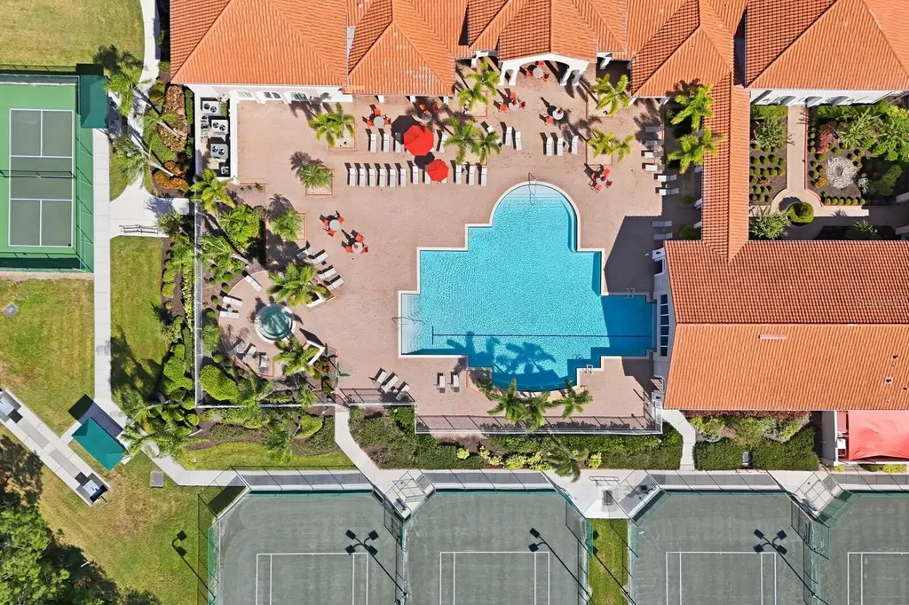 4235 65th Terrace E Sarasota FL 34243