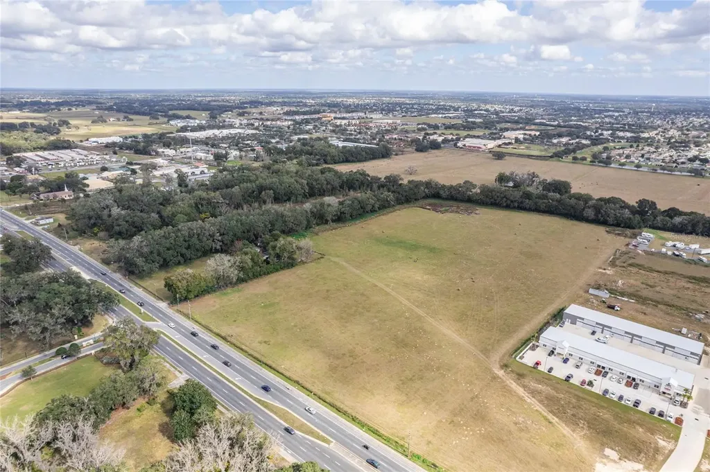 11425 N Us Highway 301 Oxford FL 34484