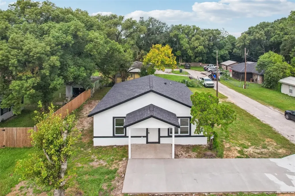 626 Woodland Avenue Lakeland FL 33801