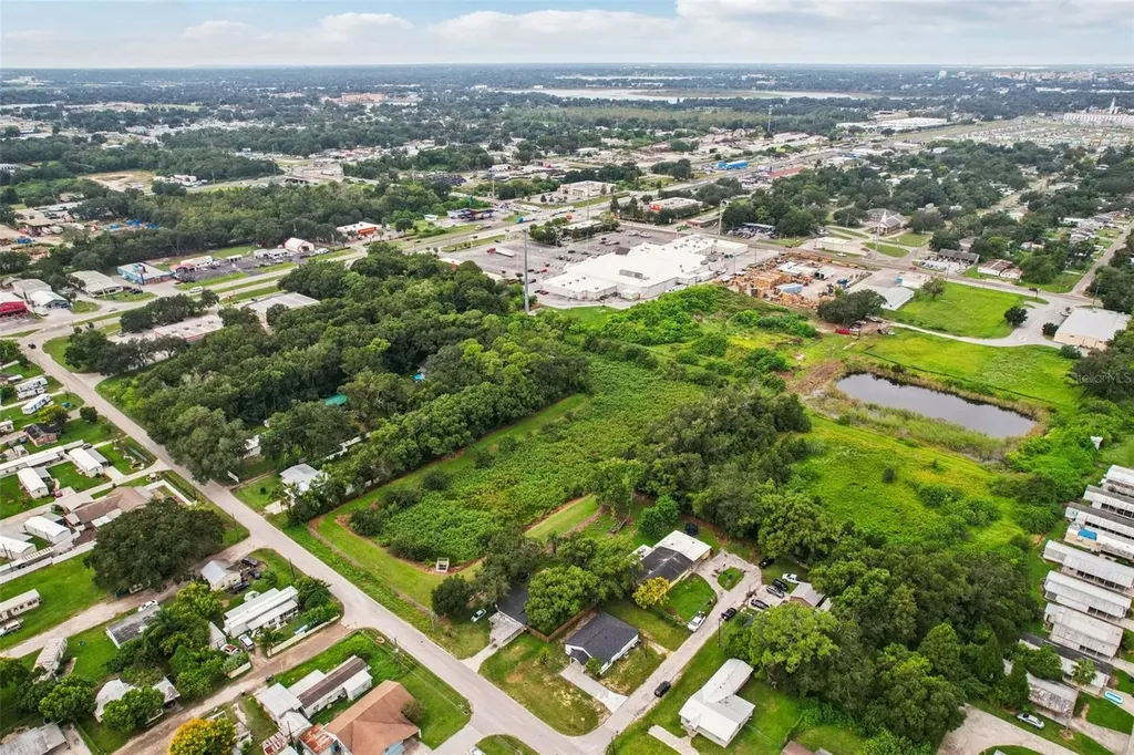 626 Woodland Avenue Lakeland FL 33801