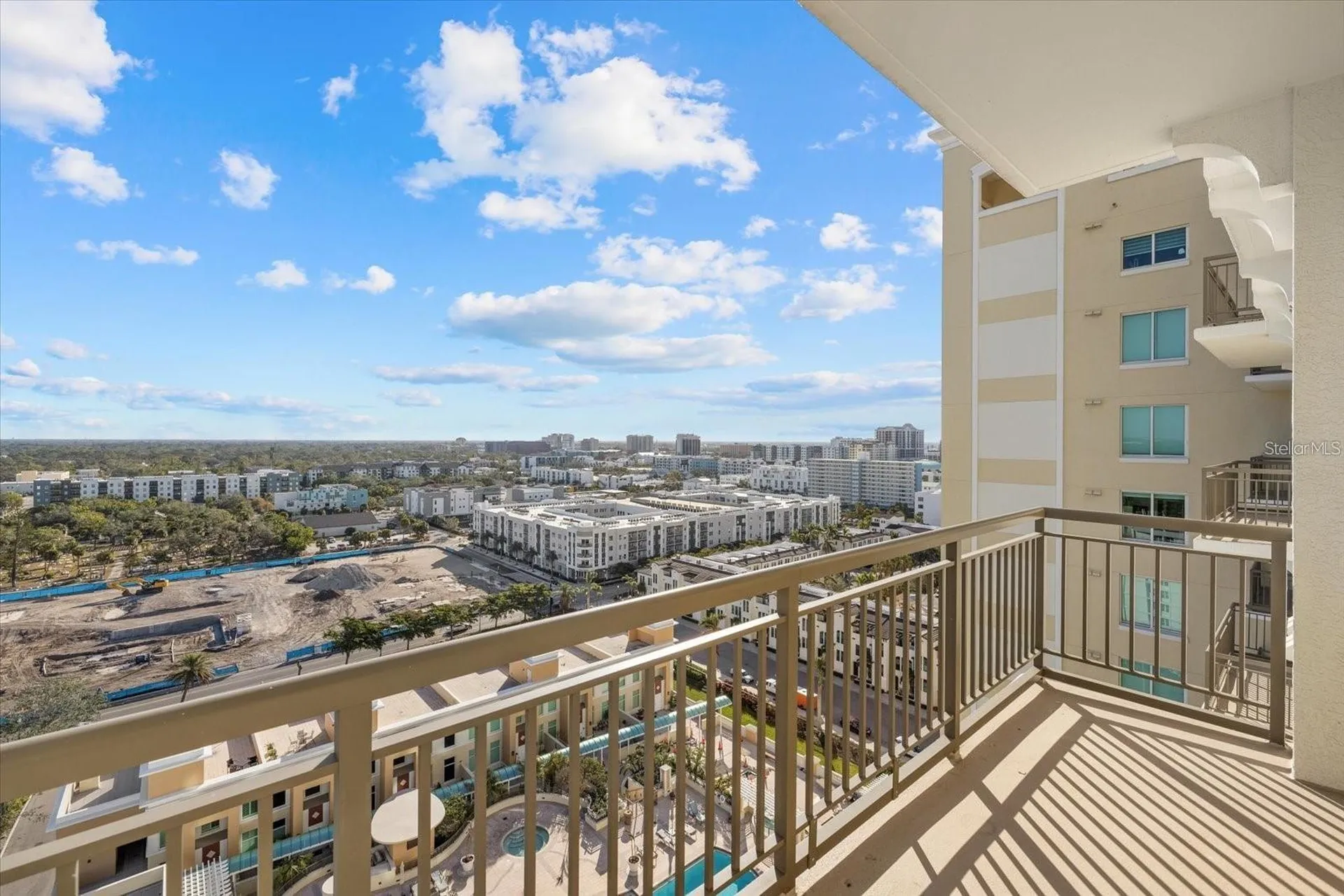 800 N Tamiami Trail Sarasota FL 34236