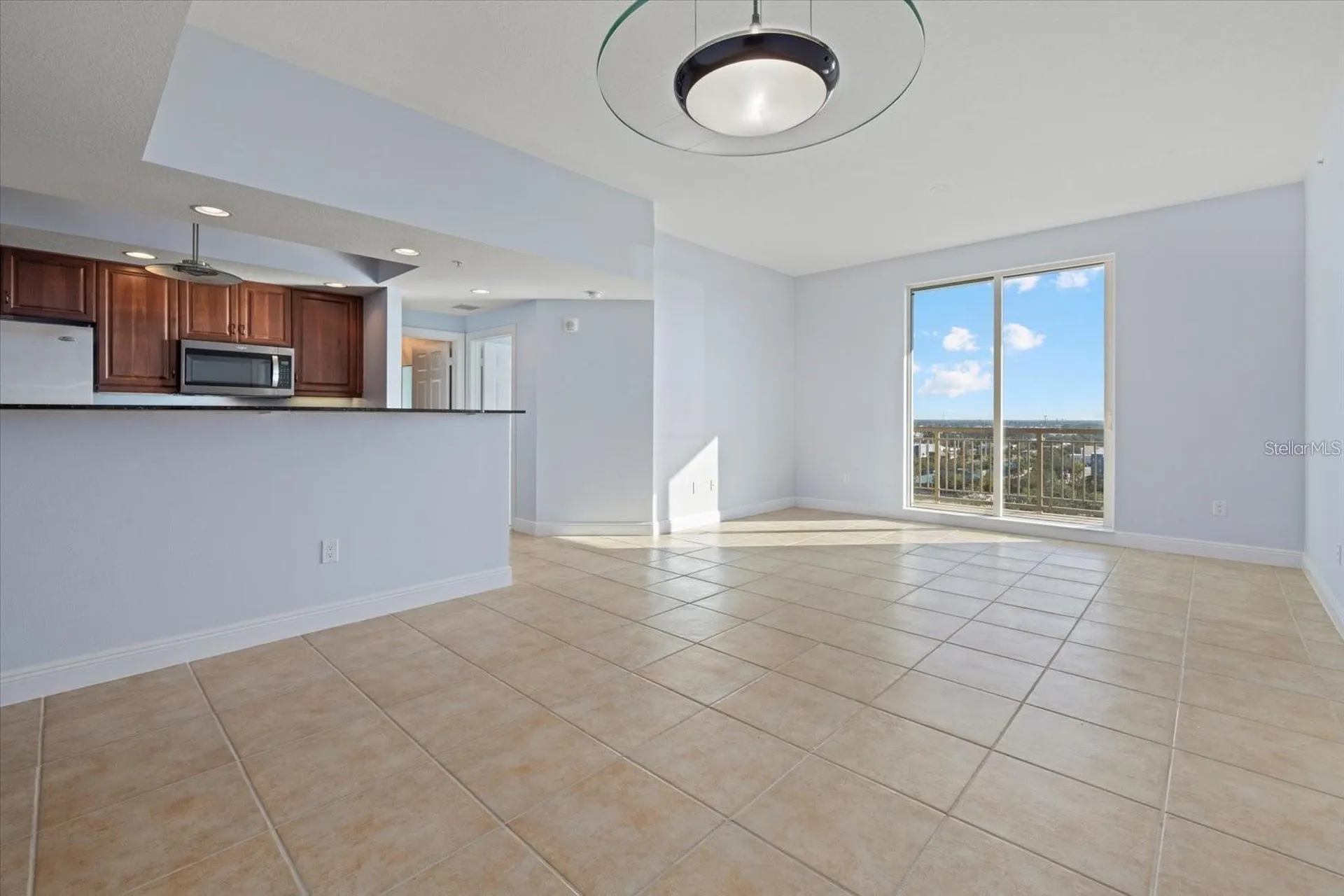 800 N Tamiami Trail Sarasota FL 34236