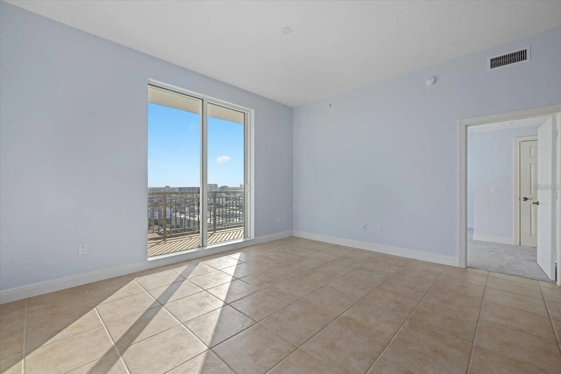 800 N Tamiami Trail Sarasota FL 34236