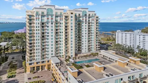 800 N Tamiami Trail Sarasota FL 34236