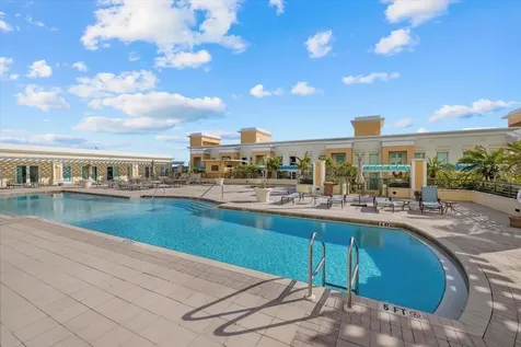 800 N Tamiami Trail Sarasota FL 34236