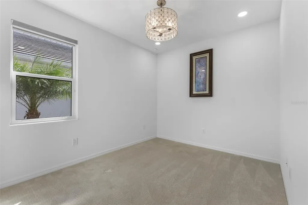 8121 Sternway Road Sarasota FL 34240