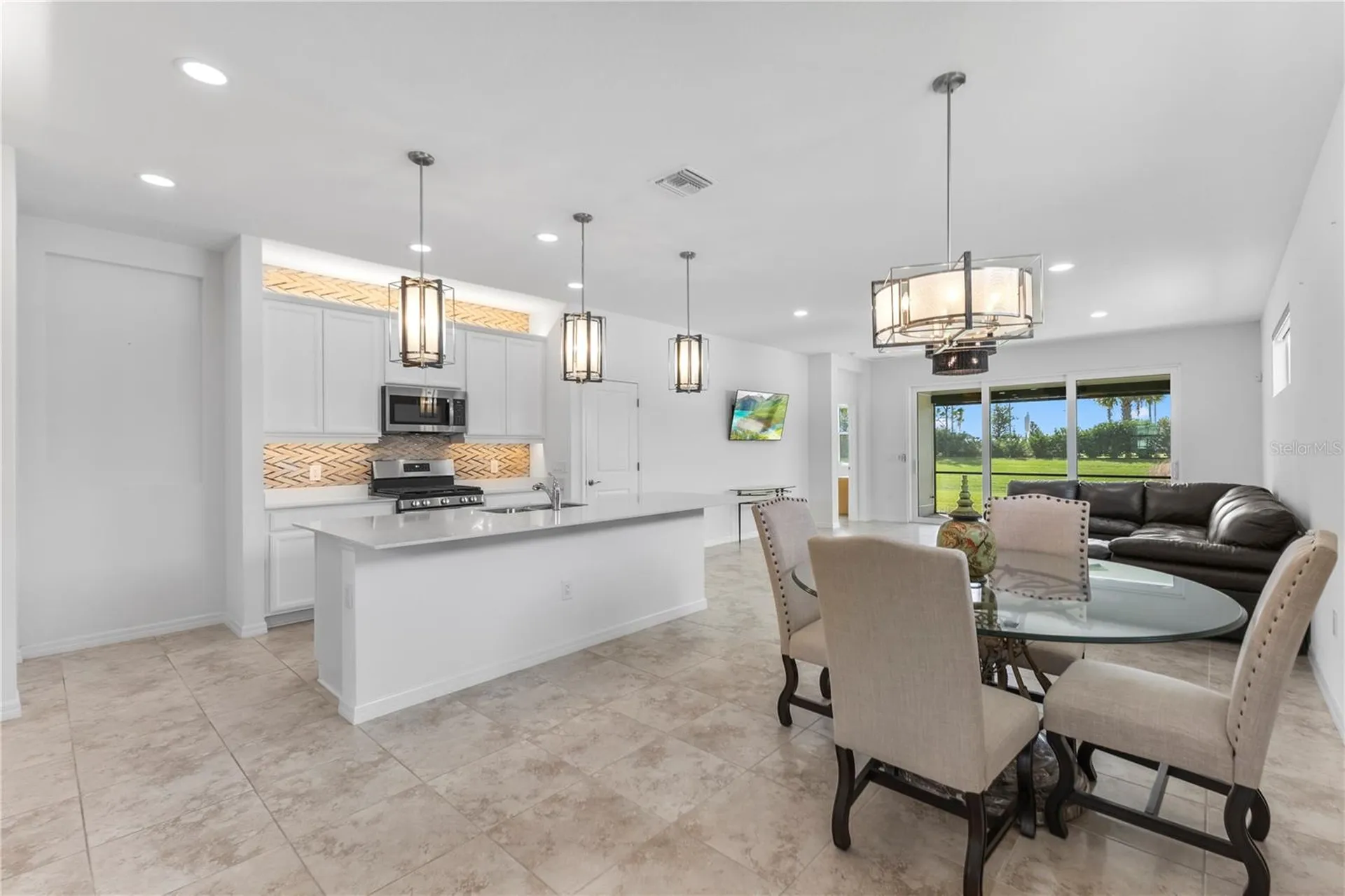 8121 Sternway Road Sarasota FL 34240
