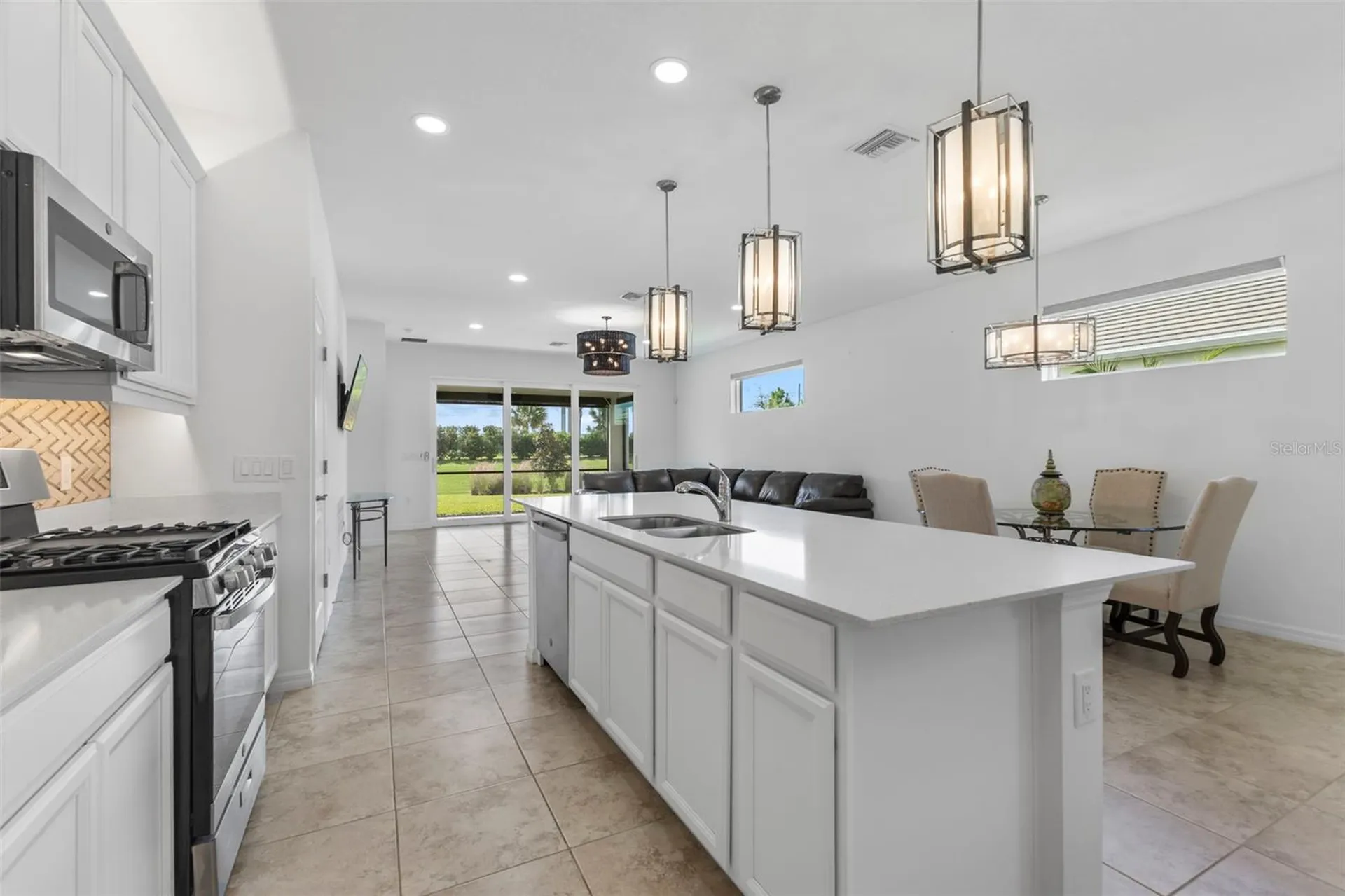 8121 Sternway Road Sarasota FL 34240