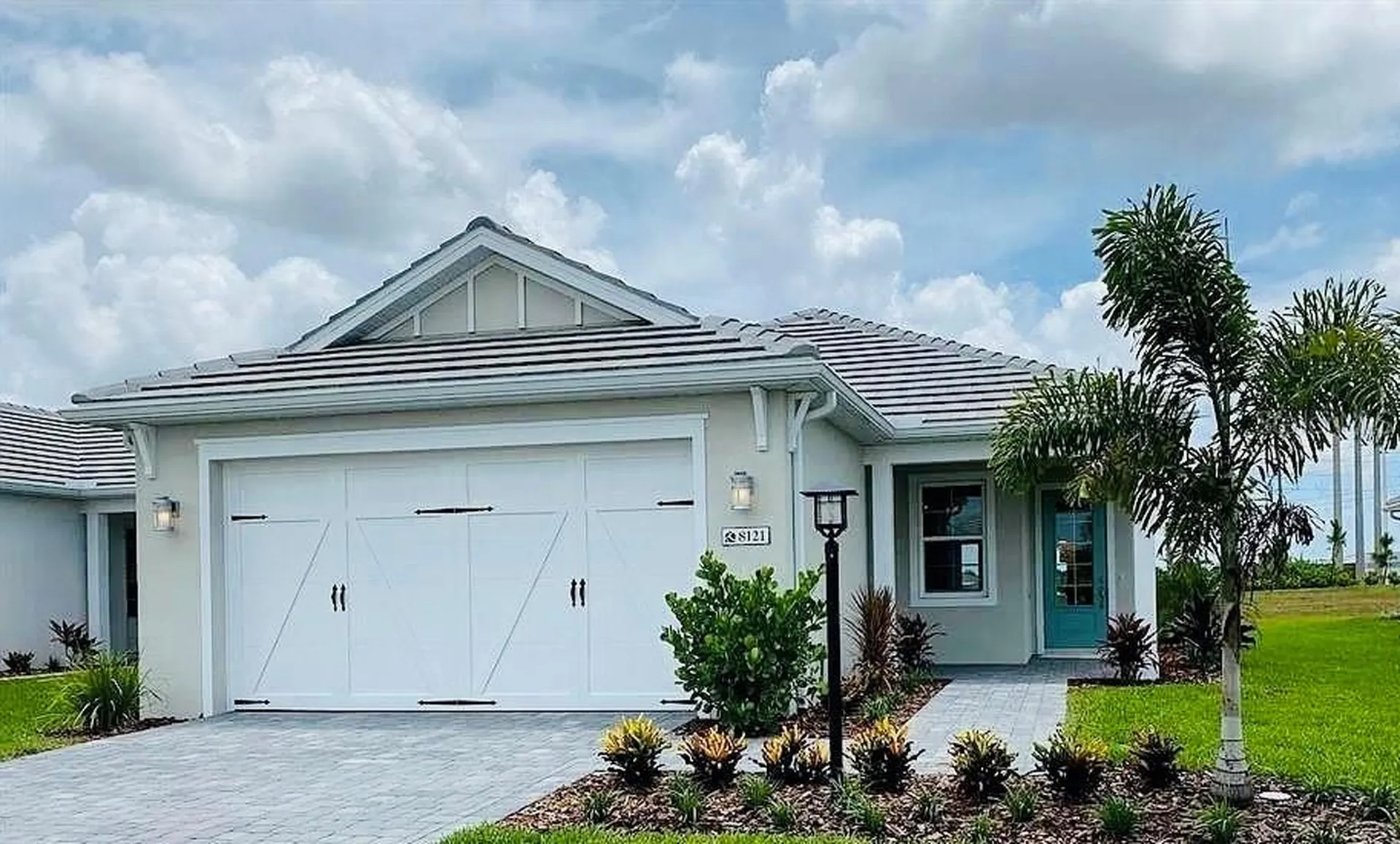 8121 Sternway Road Sarasota FL 34240