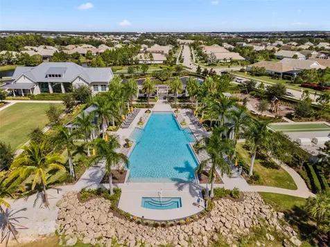 8121 Sternway Road Sarasota FL 34240
