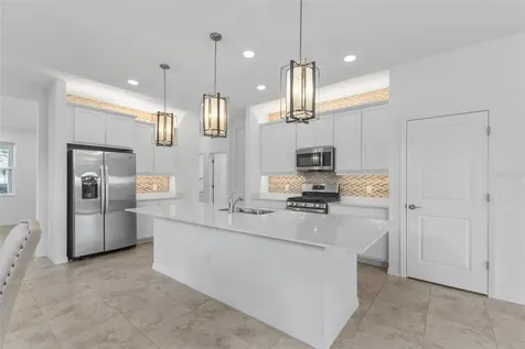 8121 Sternway Road Sarasota FL 34240