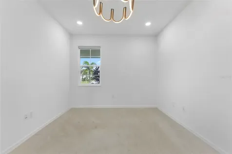 8121 Sternway Road Sarasota FL 34240