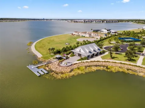 8121 Sternway Road Sarasota FL 34240