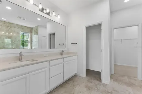 8121 Sternway Road Sarasota FL 34240