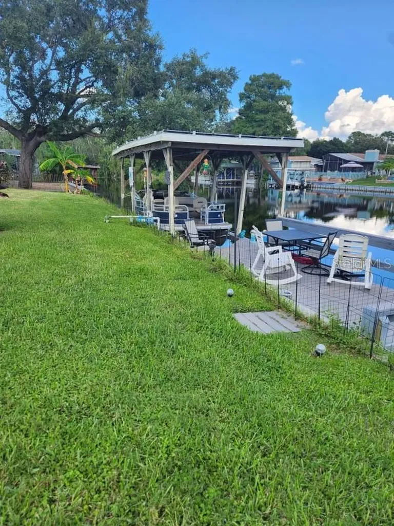 26630 Cayman Drive Tavares FL 32778