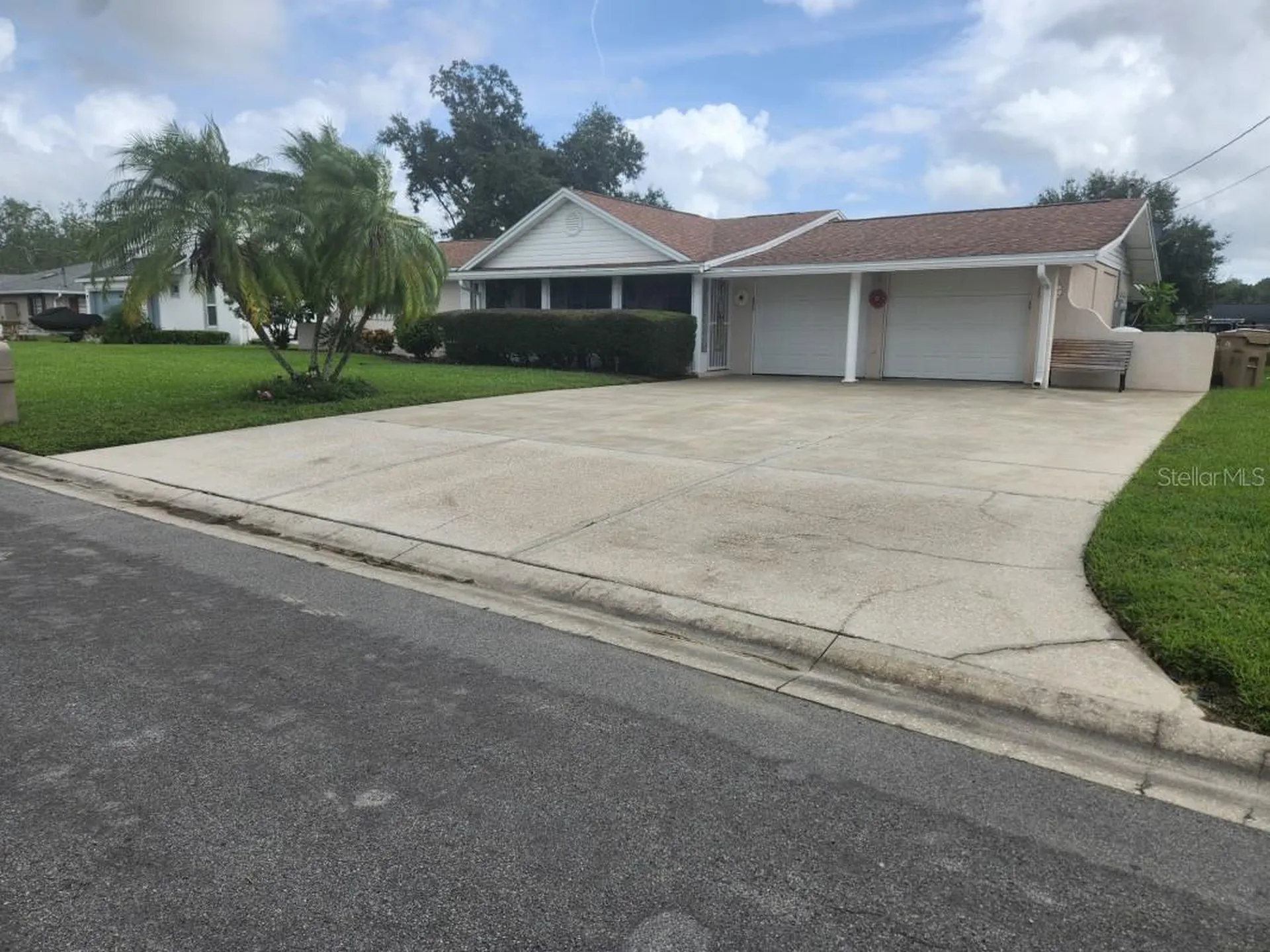26630 Cayman Drive Tavares FL 32778