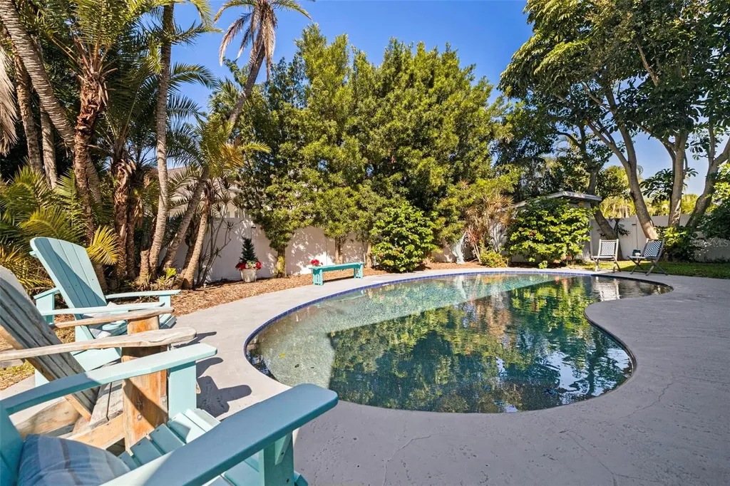 1118 2nd Avenue S Tierra Verde FL 33715