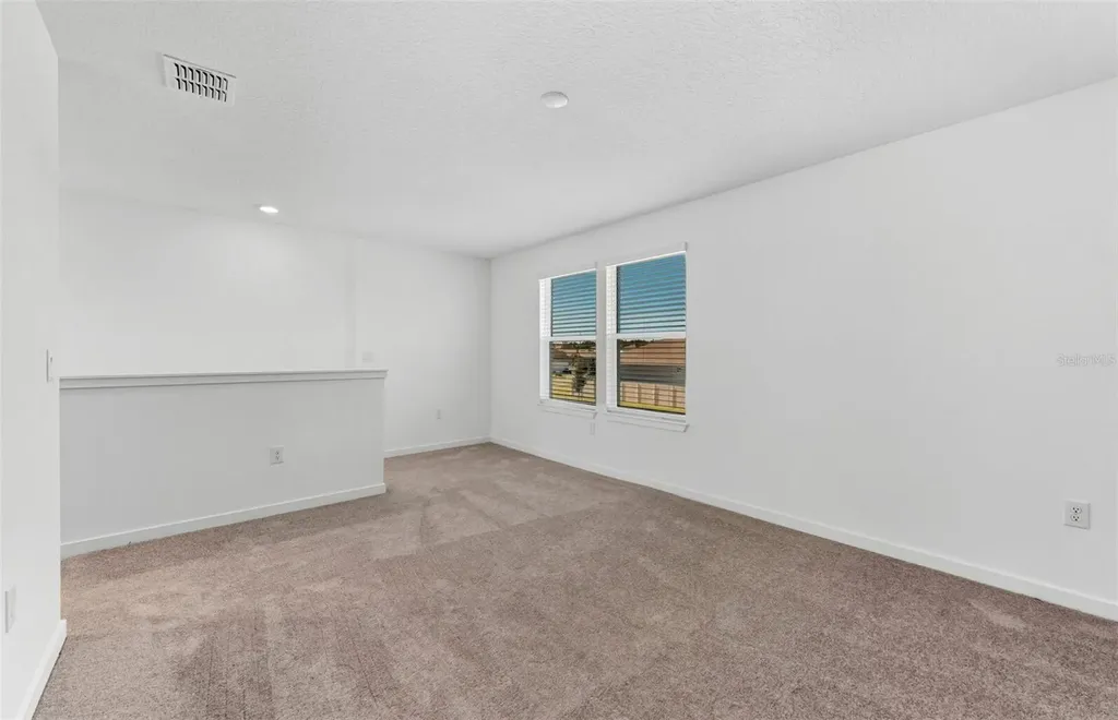 9127 Newmons Place Wildwood FL 34785
