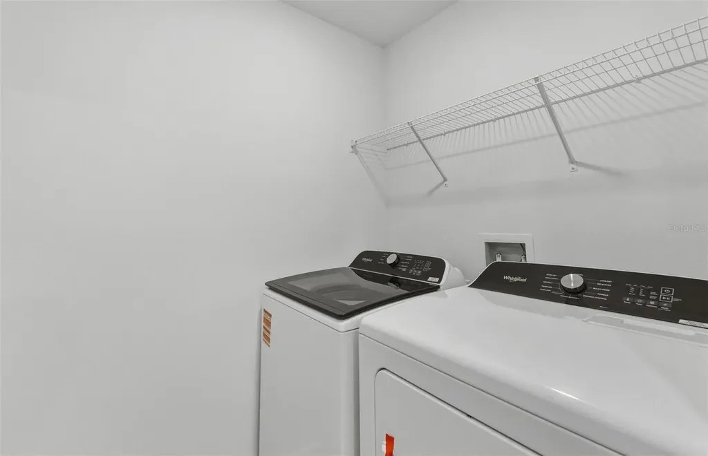 9127 Newmons Place Wildwood FL 34785