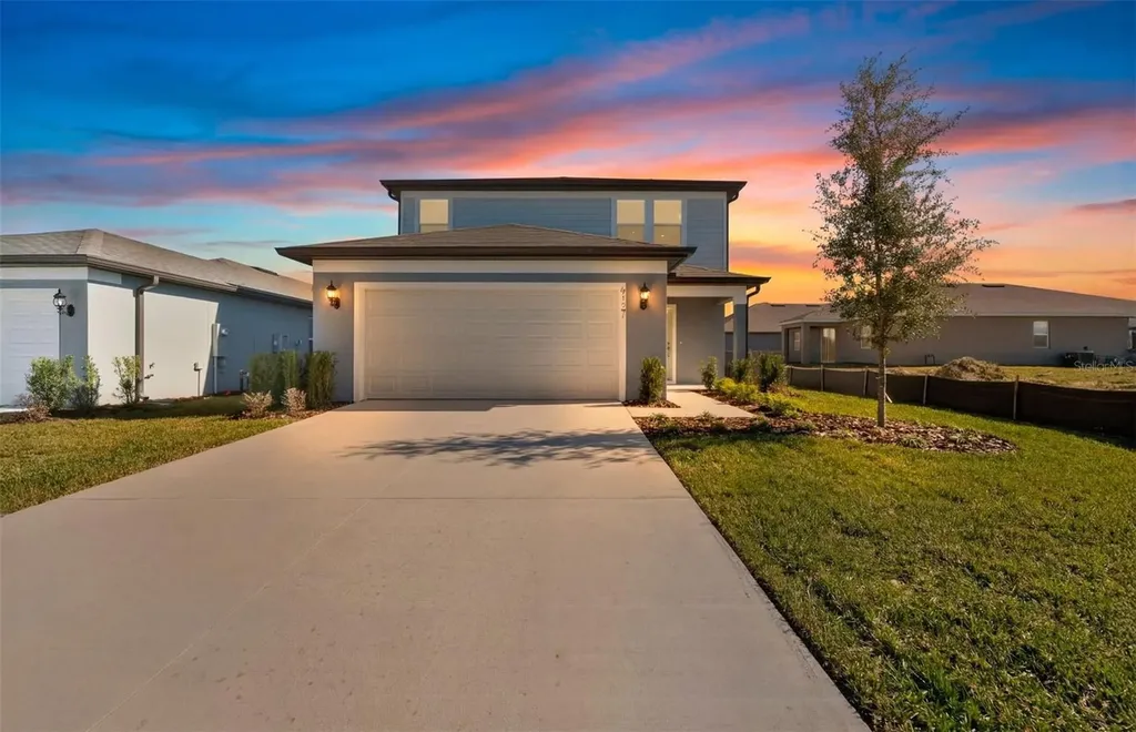 9127 Newmons Place Wildwood FL 34785