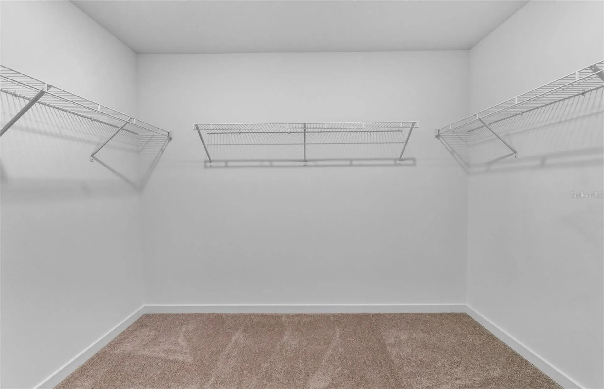 9127 Newmons Place Wildwood FL 34785