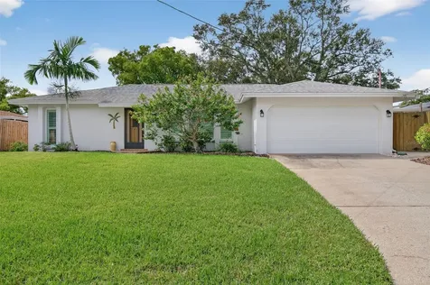 450 Sierra Circle E Largo FL 33770