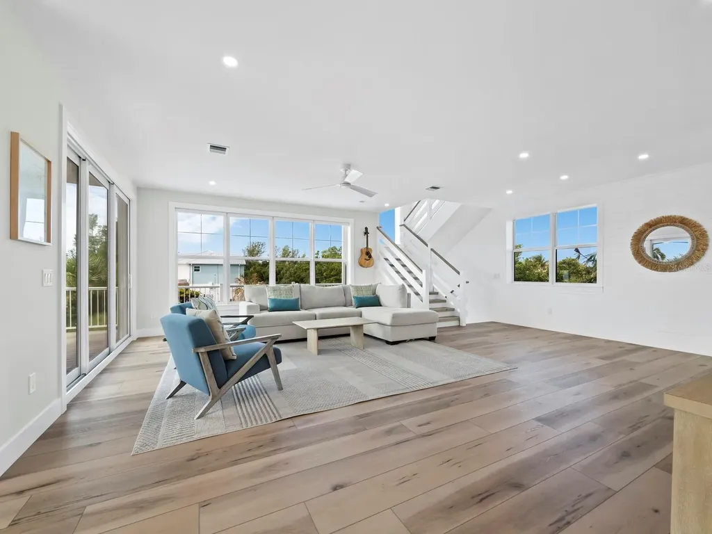 630 Companion Way Longboat Key FL 34228