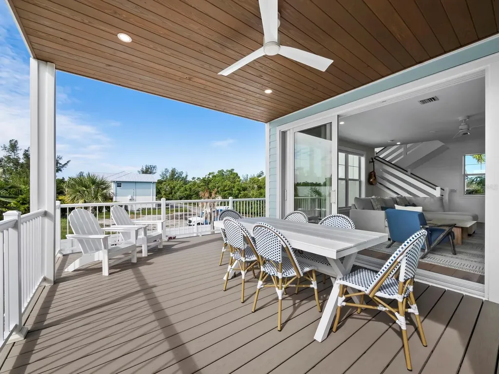 630 Companion Way Longboat Key FL 34228