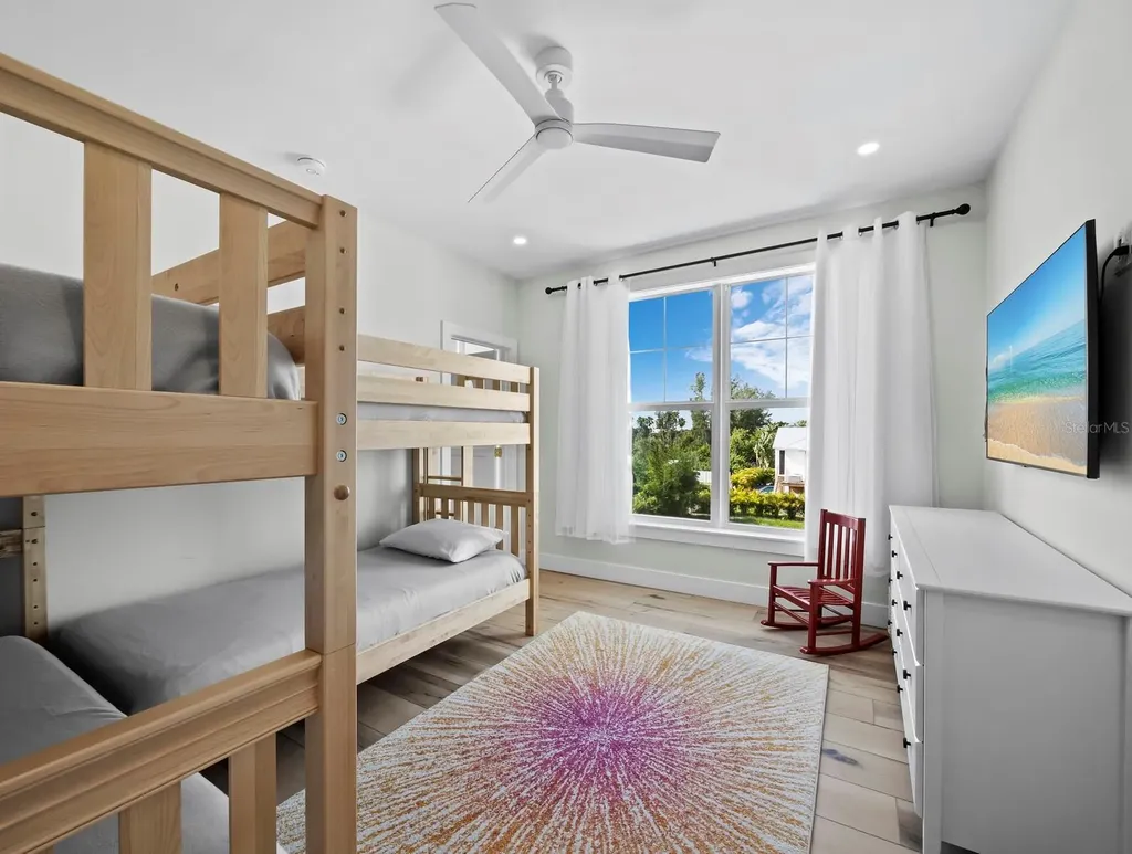 630 Companion Way Longboat Key FL 34228