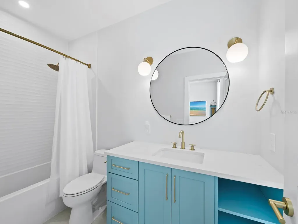 630 Companion Way Longboat Key FL 34228