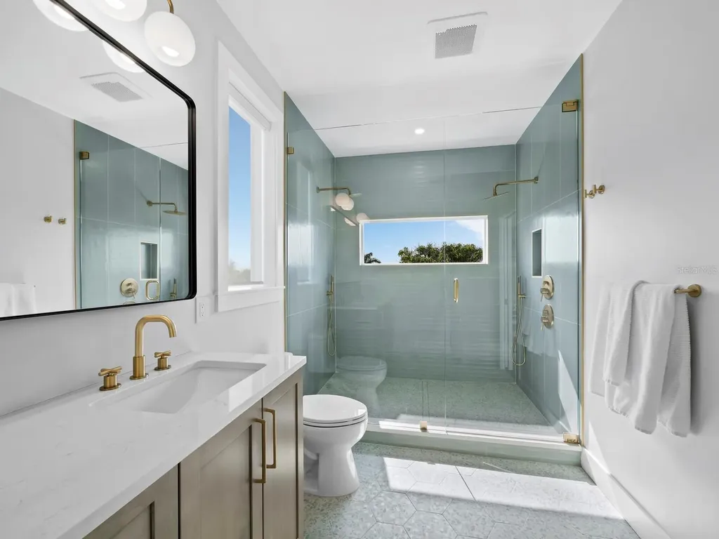 630 Companion Way Longboat Key FL 34228