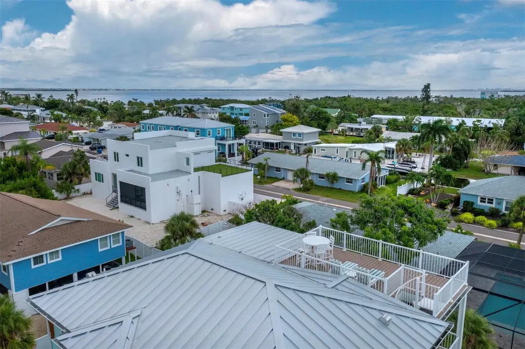 630 Companion Way Longboat Key FL 34228