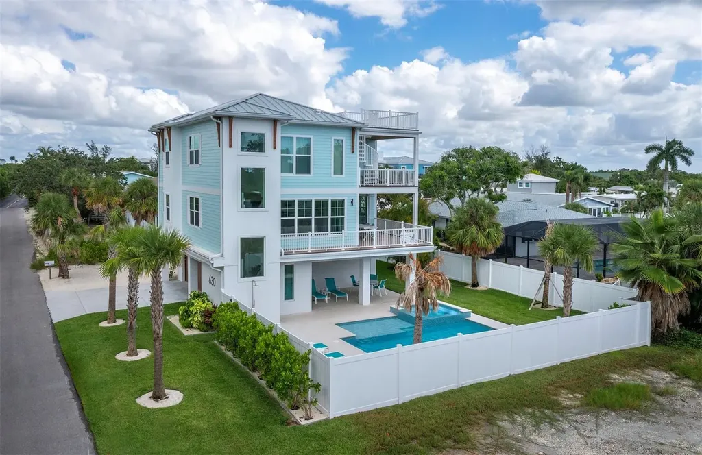 630 Companion Way Longboat Key FL 34228