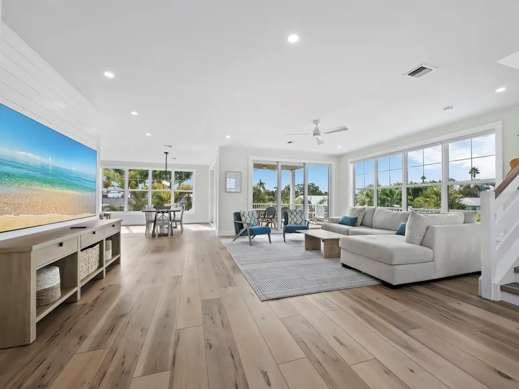 630 Companion Way Longboat Key FL 34228