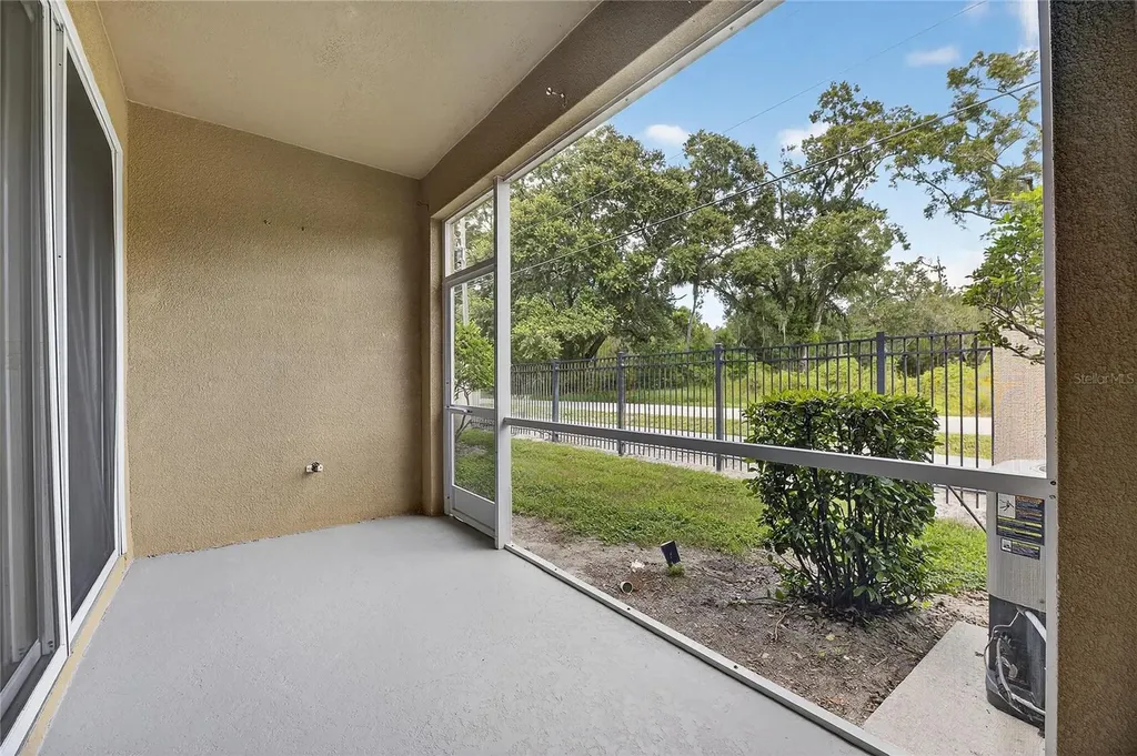 9810 Fan Palm Way Tampa FL 33610