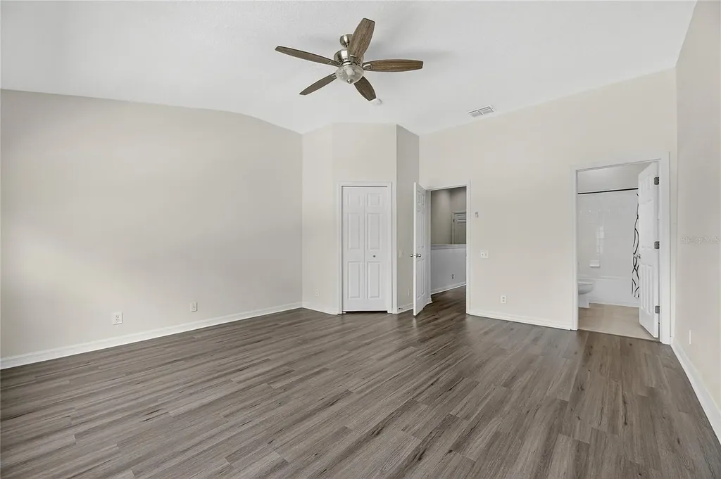 9810 Fan Palm Way Tampa FL 33610