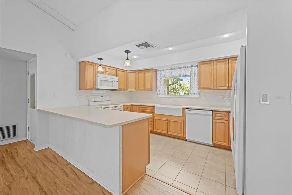 7401 Galloway Road Weeki Wachee FL 34613
