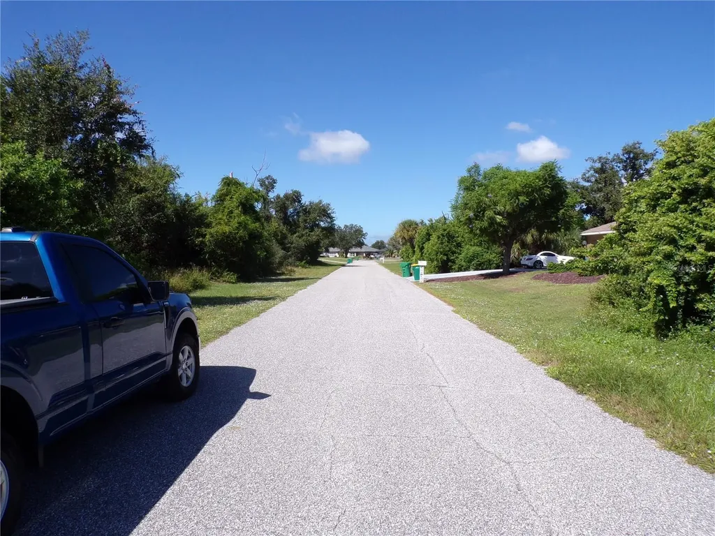 10152 Willowood Avenue Englewood FL 34224